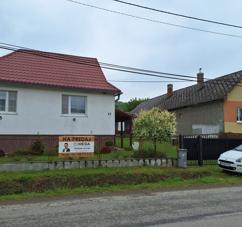 EXKLUZÍVNE NA PREDAJ - Rodinný dom v obci PČOLINÉ