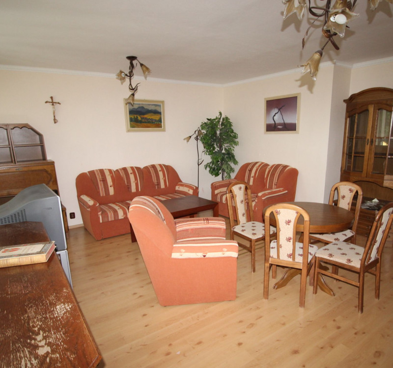 🏡 NA PREDAJ – 2 BYTY SPOJENÉ DO JEDNÉHO CELKU S GARÁŽOU
