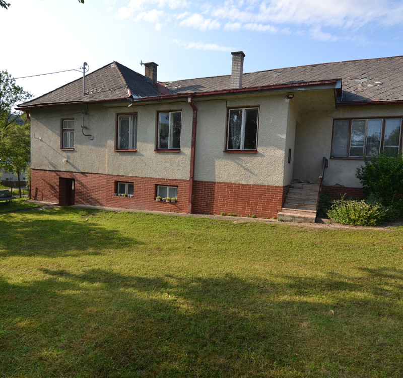 Na predaj rodinný dom v krásnom prostredí obce Vyšné Ladičkovce, exkluzívna ponuka.