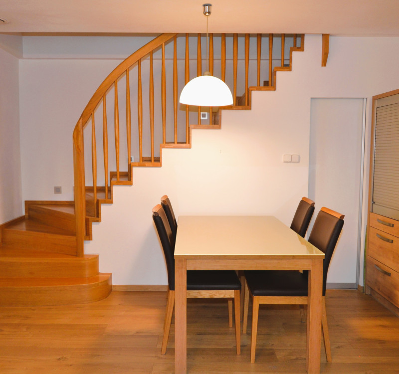 PREDAJ MEZONETOVÉHO BYTU (134 m2) v CENTRE HUMENNÉHO