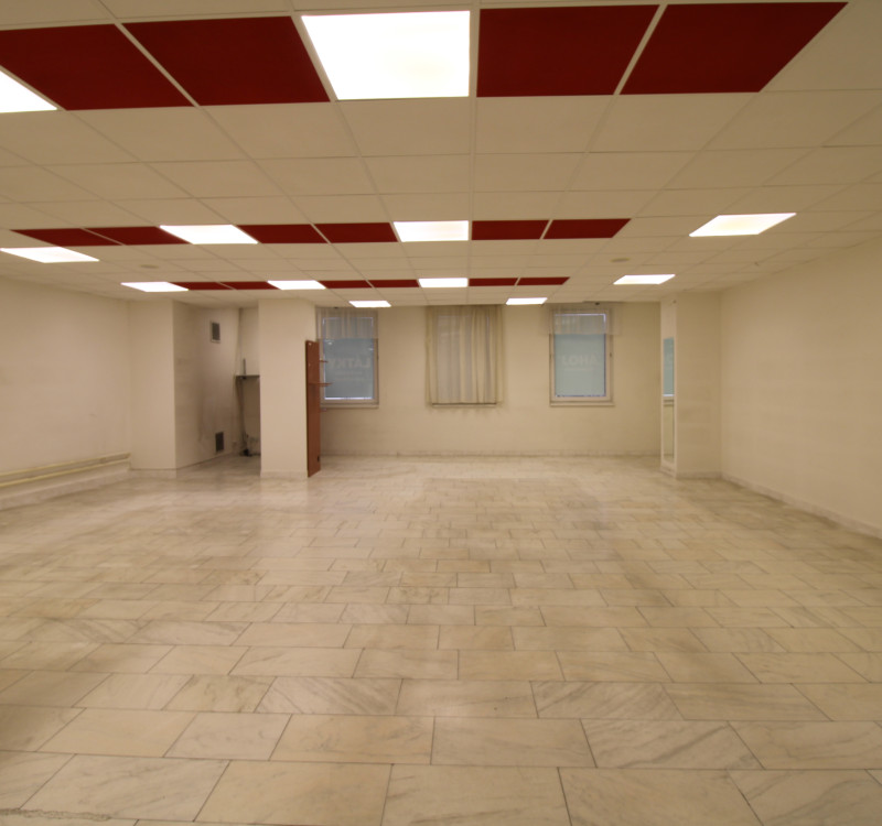 PRENÁJOM obchodného priestoru v OD LABOREC v meste Humenné