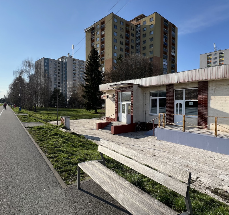 PRENÁJOM lukratívneho priestoru 