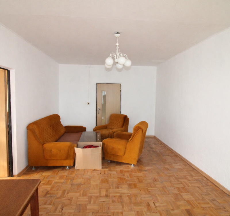 Na predaj veľký 3 izbový byt s balkónom v meste Humenné