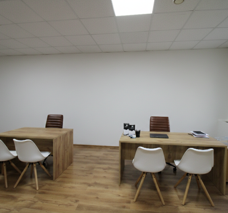 NA PRENÁJOM - obchodný priestor v OD Laborec, pešia zóna mesta Humenné