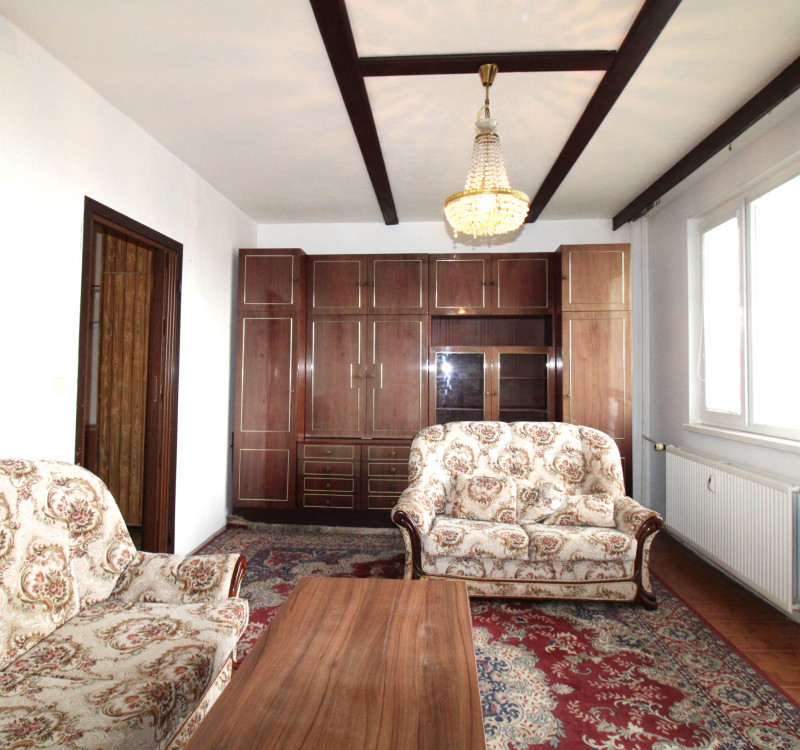 NA PREDAJ 3-IZBOVÝ BYT S VEĽKÝM BALKÓNOM ul. MIEROVÁ HUMENNÉ