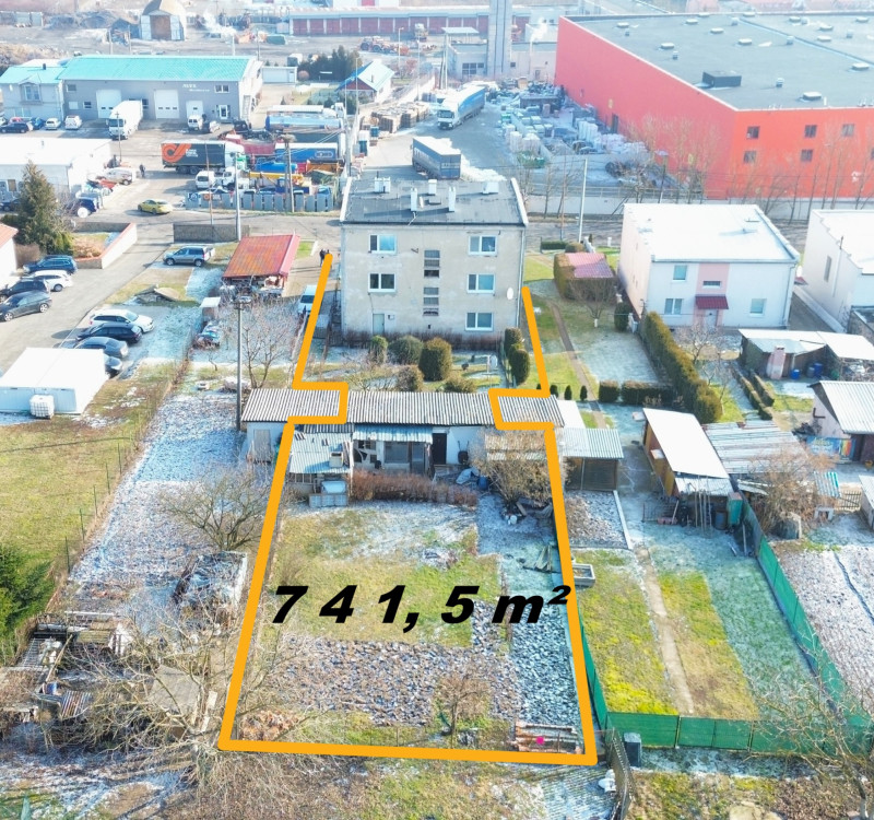 NA PREDAJ KVALITNÝ STAVEBNÝ POZEMOK 741,5 m² V MESTE HUMENNÉ