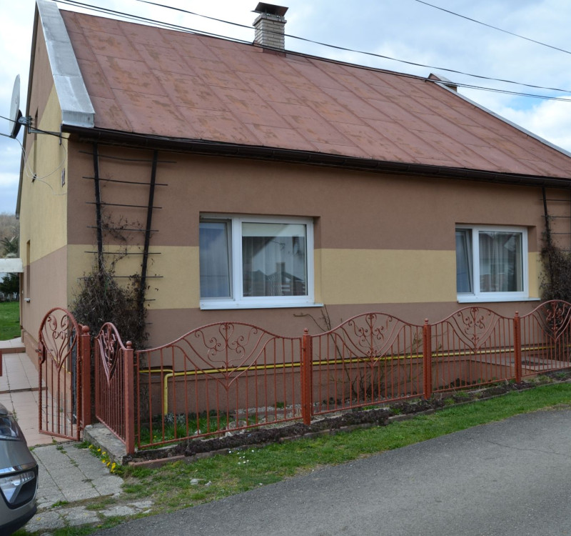 PREDAJ RODINNÉHO DOMU so záhradou KRÁSNY BROD