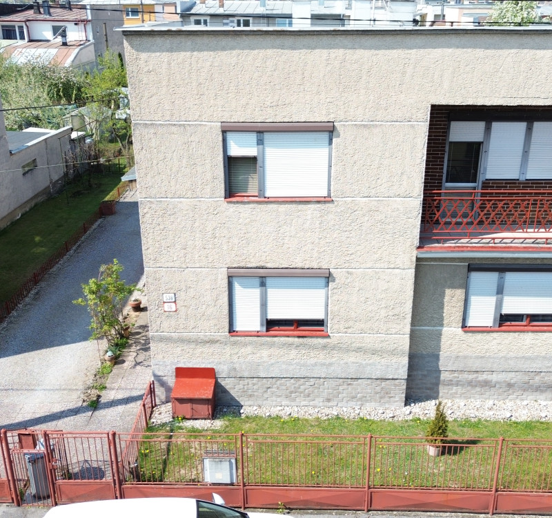 NA PREDAJ RODINNÝ DOM V TICHEJ LOKALITE MESTA STRÁŽSKE