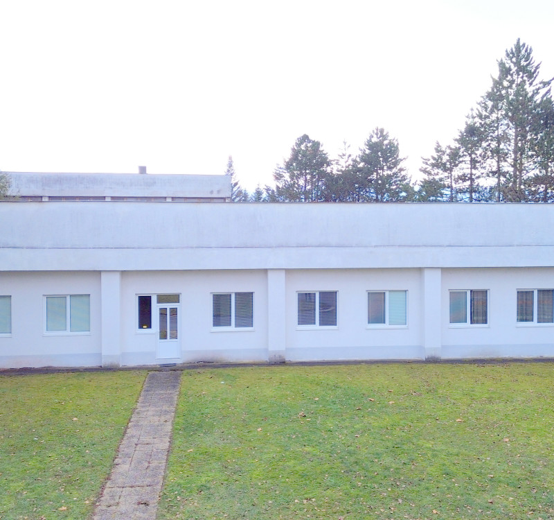 NA PREDAJ: Kompletne vybavené ZDRAVOTNÉ STREDISKO v Snine