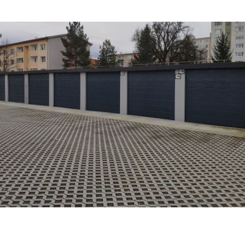 Exkluzívne na predaj garáž, Humenné