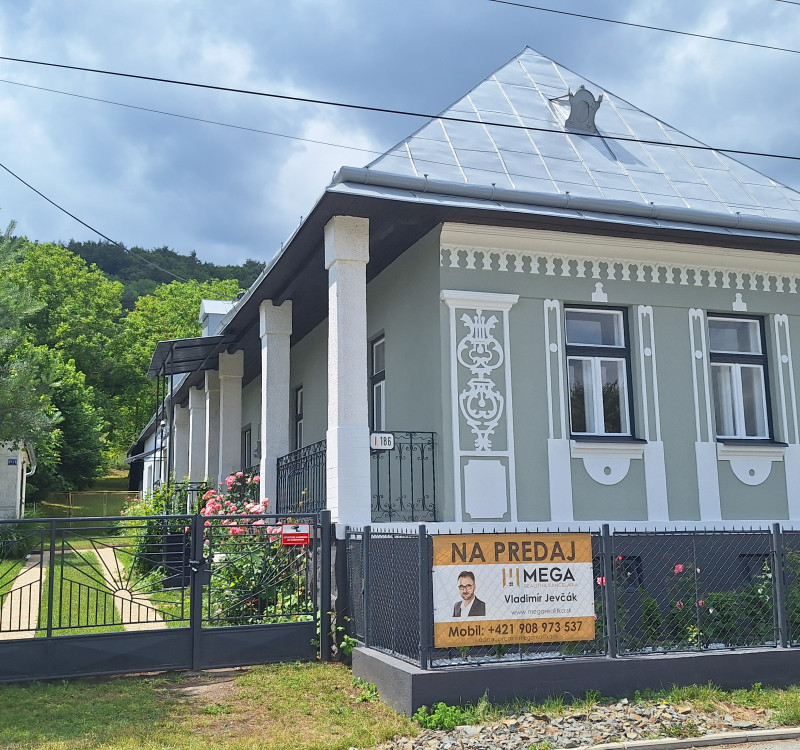 EXKLUZÍVNE NA PREDAJ rodinný dom v obci Jasenov