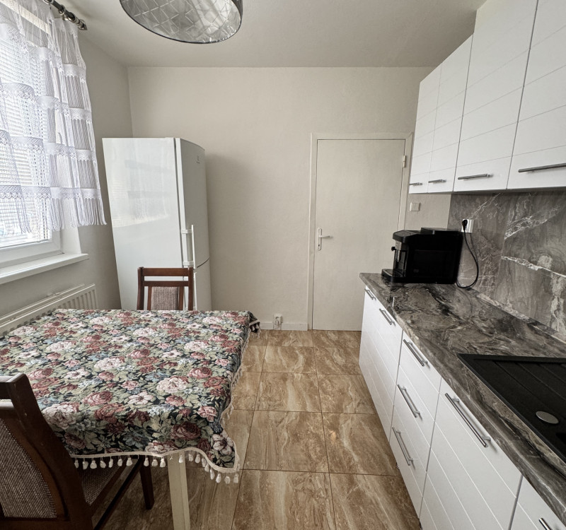 Na predaj 3 izbový byt s balkónom na sidl. pod Sokolejom v Humennom