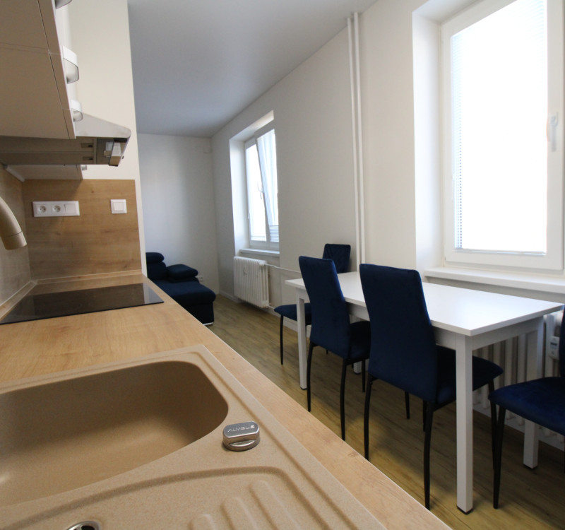 NA PRENÁJOM -  Zariadený 2 izbový byt s balkónom, Dobrianského, Humenné